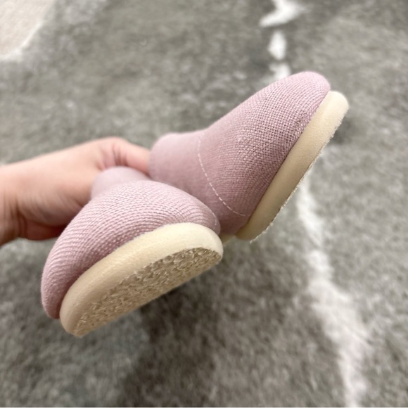 TOMS Pink Redondo Slip-On Shoes 6.5 - Picture 8 of 11